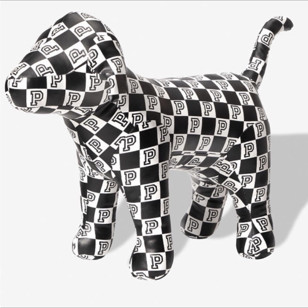 🌸🦄✨Looking for this /ISO✨🦄🌸VS PINK GIANT CHECKERED DOG